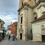 Downtown Апартаменти *