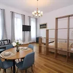 Downtown Апартаменти *